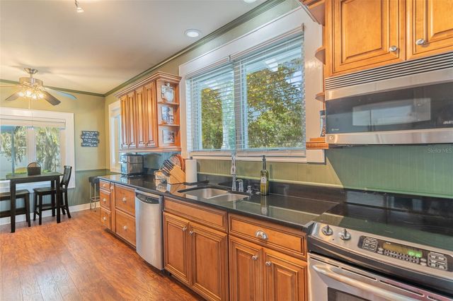 1433 N LAKE HOWARD DRIVE, Winter Haven, FL 33881