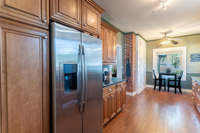 1433 N LAKE HOWARD DRIVE, Winter Haven, FL 33881