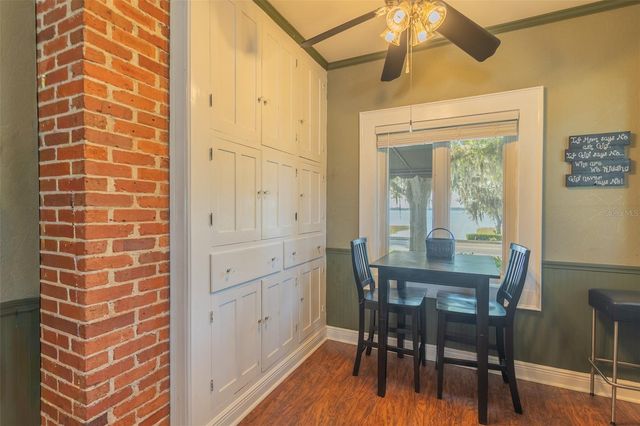 1433 N LAKE HOWARD DRIVE, Winter Haven, FL 33881