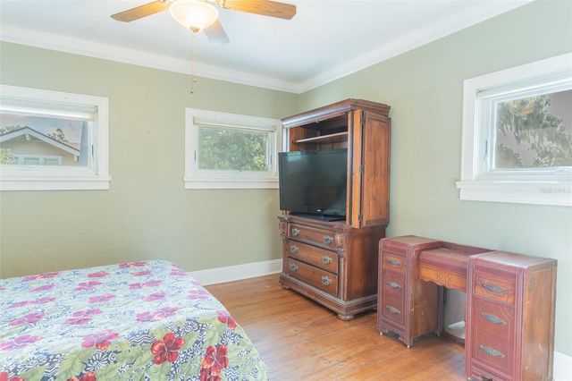 1433 N LAKE HOWARD DRIVE, Winter Haven, FL 33881