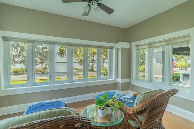 1433 N LAKE HOWARD DRIVE, Winter Haven, FL 33881