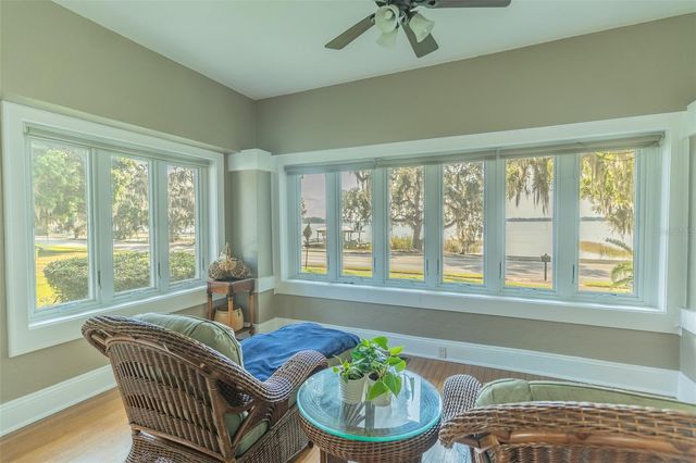 1433 N LAKE HOWARD DRIVE, Winter Haven, FL 33881