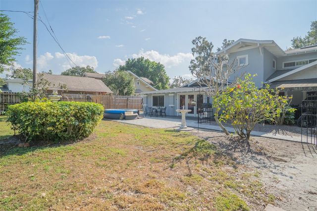 1433 N LAKE HOWARD DRIVE, Winter Haven, FL 33881