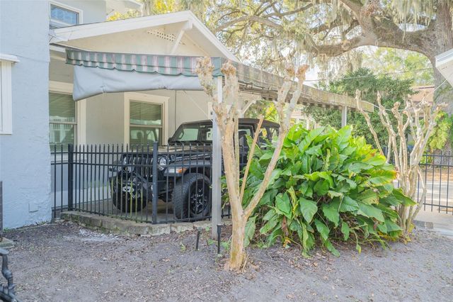 1433 N LAKE HOWARD DRIVE, Winter Haven, FL 33881