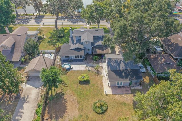 1433 N LAKE HOWARD DRIVE, Winter Haven, FL 33881