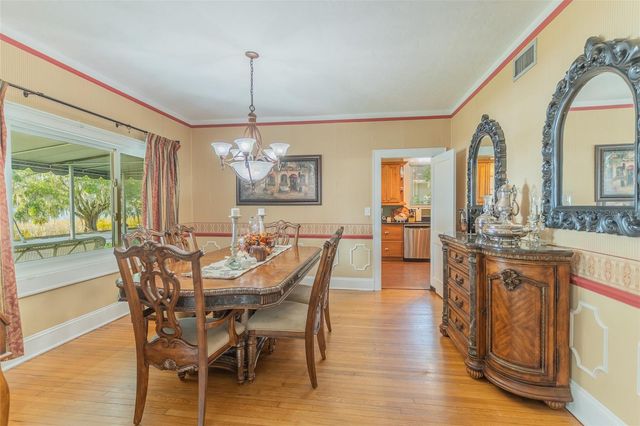 1433 N LAKE HOWARD DRIVE, Winter Haven, FL 33881