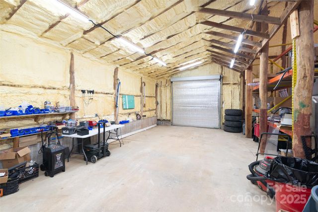 1137 Saunders Road, Franklin, NC 28734