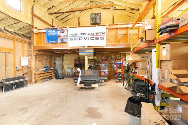 1137 Saunders Road, Franklin, NC 28734