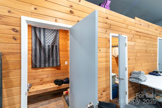 1137 Saunders Road, Franklin, NC 28734