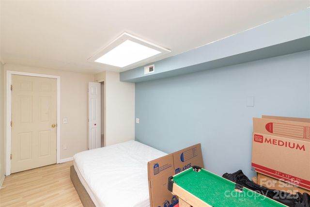 1137 Saunders Road, Franklin, NC 28734