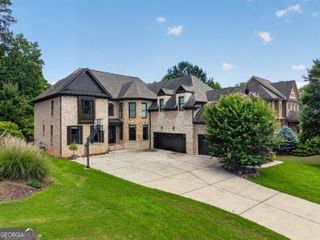 585 Settles Brook Court, Suwanee, GA 30024