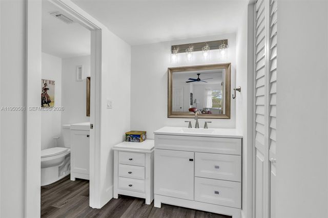 3910 Inverrary Blvd 503-B, Lauderhill, FL 33319