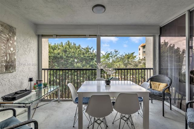 3910 Inverrary Blvd 503-B, Lauderhill, FL 33319