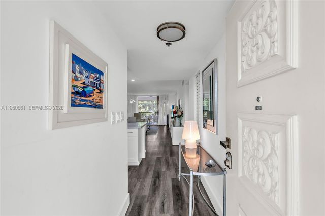 3910 Inverrary Blvd 503-B, Lauderhill, FL 33319