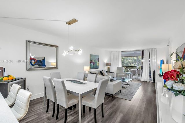 3910 Inverrary Blvd 503-B, Lauderhill, FL 33319