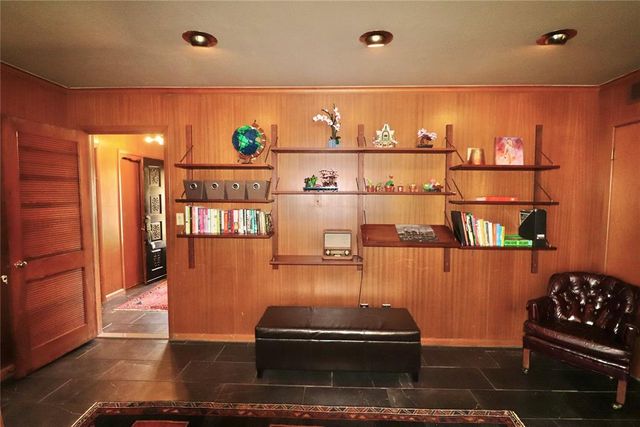 1625 Crestmont Avenue, Norman, OK 73069