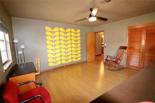 1625 Crestmont Avenue, Norman, OK 73069