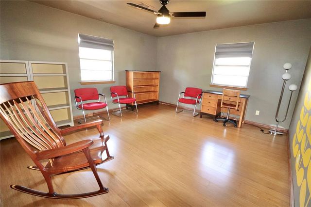 1625 Crestmont Avenue, Norman, OK 73069