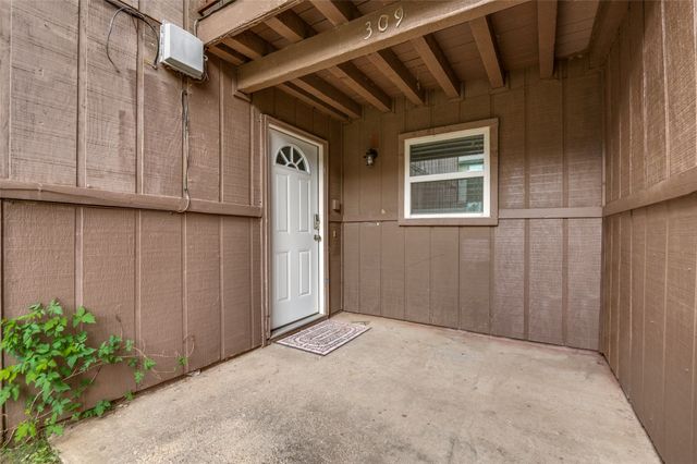 1402 S Carrier Parkway 309, Grand Prairie, TX 75051