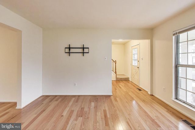 16 TABIONA CT, Silver Spring, MD 20906