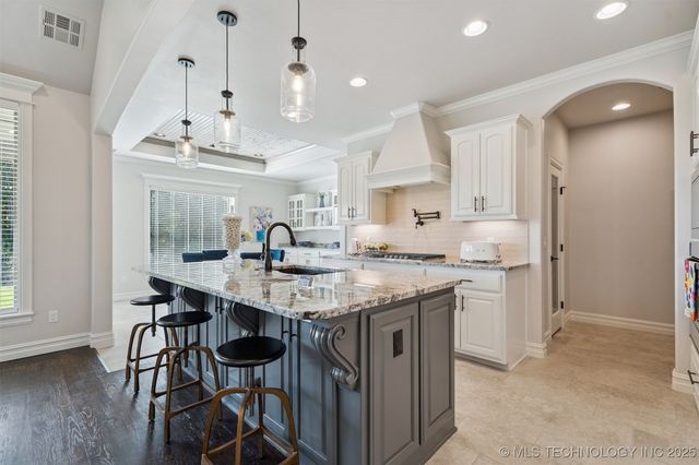 2705 W Twin Oaks Street, Broken Arrow, OK 74012