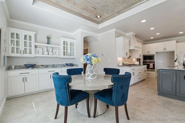 2705 W Twin Oaks Street, Broken Arrow, OK 74012