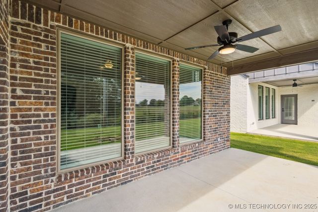 2705 W Twin Oaks Street, Broken Arrow, OK 74012