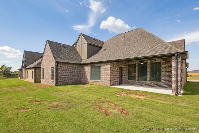 2705 W Twin Oaks Street, Broken Arrow, OK 74012