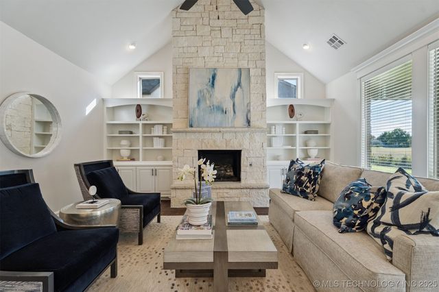 2705 W Twin Oaks Street, Broken Arrow, OK 74012