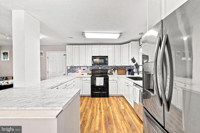 115 BAER OAK DR, Maurertown, VA 22644