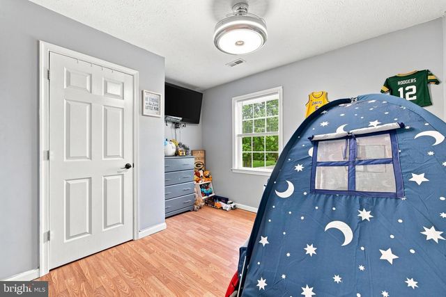 115 BAER OAK DR, Maurertown, VA 22644