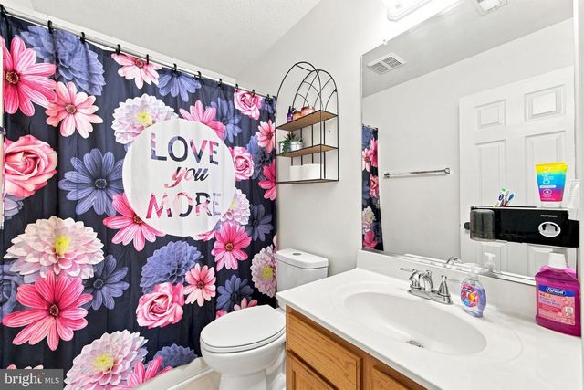115 BAER OAK DR, Maurertown, VA 22644