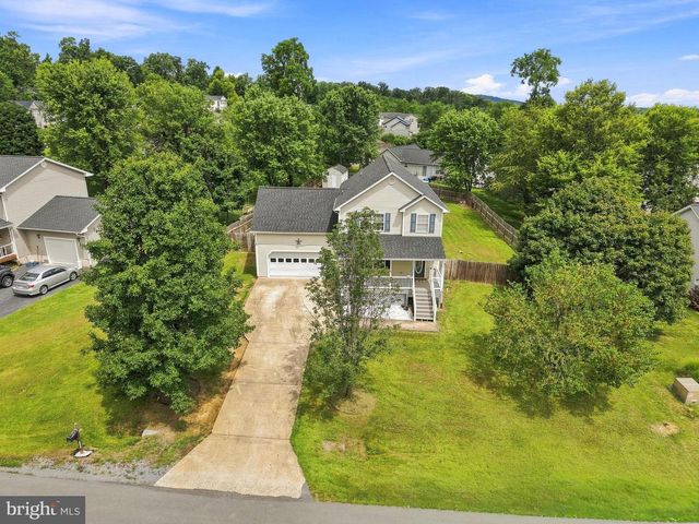 115 BAER OAK DR, Maurertown, VA 22644