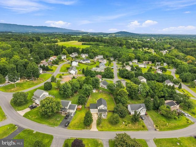 115 BAER OAK DR, Maurertown, VA 22644
