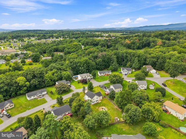 115 BAER OAK DR, Maurertown, VA 22644