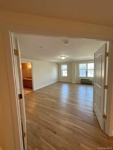 125 E Broadway 302, Long Beach, NY 11561