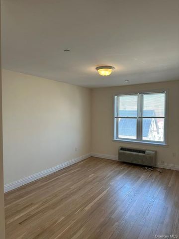 125 E Broadway 302, Long Beach, NY 11561