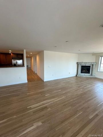 125 E Broadway 302, Long Beach, NY 11561