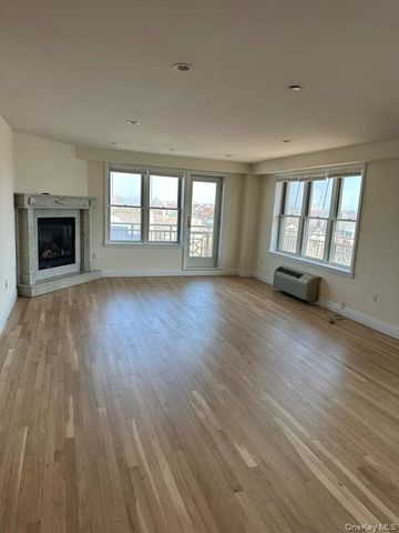 125 E Broadway 302, Long Beach, NY 11561