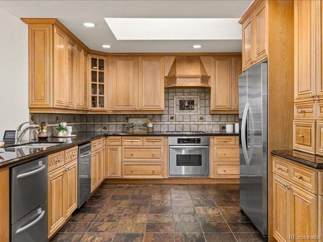 110 Ivy St, Denver, CO 80220