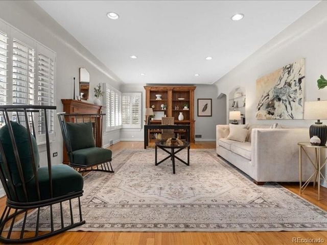 110 Ivy St, Denver, CO 80220