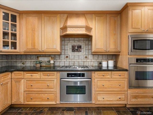 110 Ivy St, Denver, CO 80220