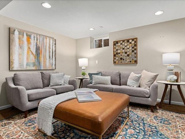 110 Ivy St, Denver, CO 80220