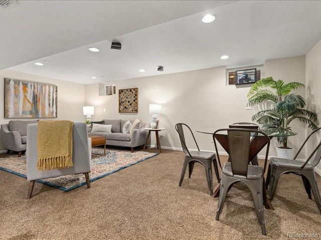 110 Ivy St, Denver, CO 80220