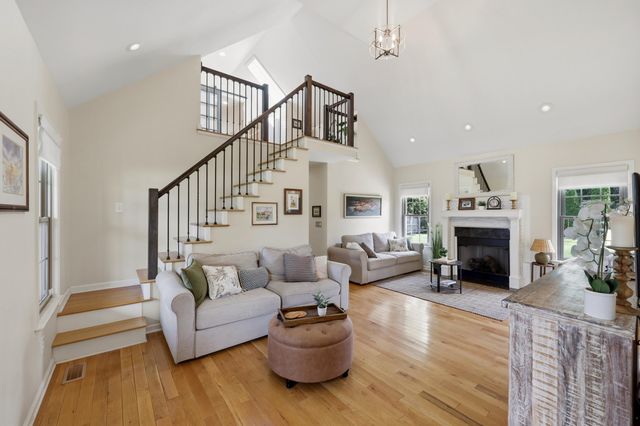 347 Colony Drive, Versailles, KY 40383