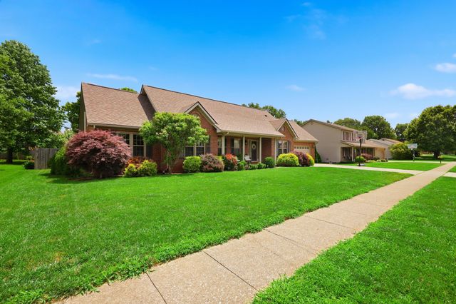 347 Colony Drive, Versailles, KY 40383