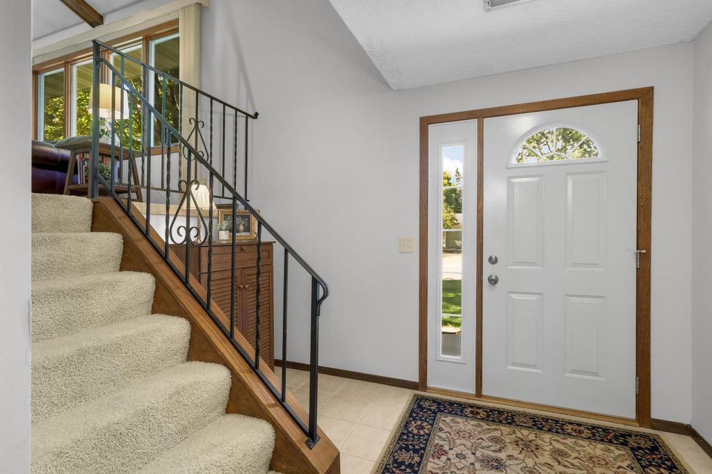 6624 Edgemont Boulevard N, Brooklyn Park, MN 55428 — photo 3