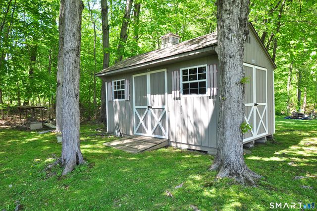 65 Winthrop Road, Windsor, CT 06095