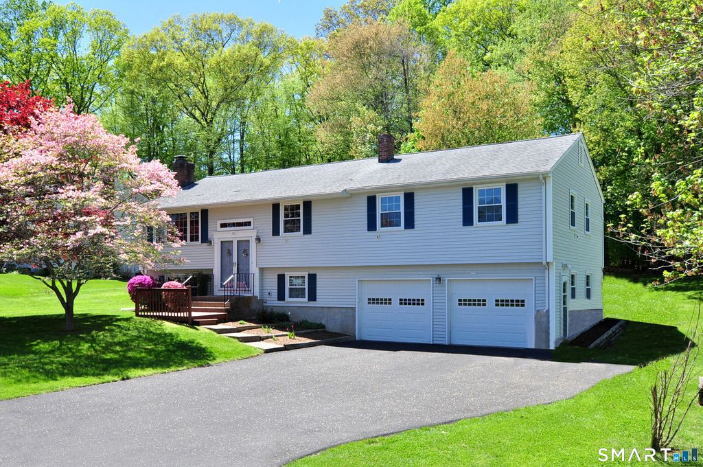 65 Winthrop Road, Windsor, CT 06095