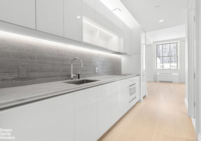 1 Wall St Apt 1511, New York City, NY 10005